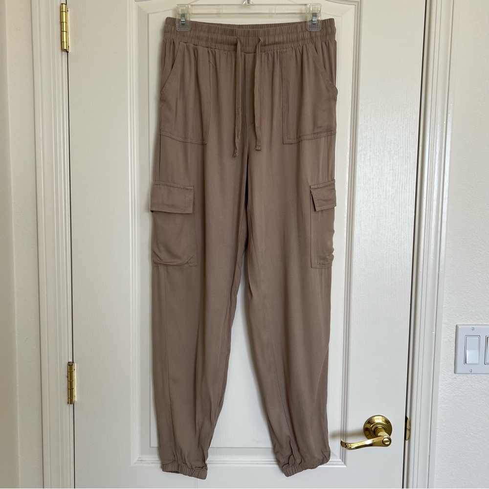 Charlotte Russe Tan Jogger Cargo Pants Size Small